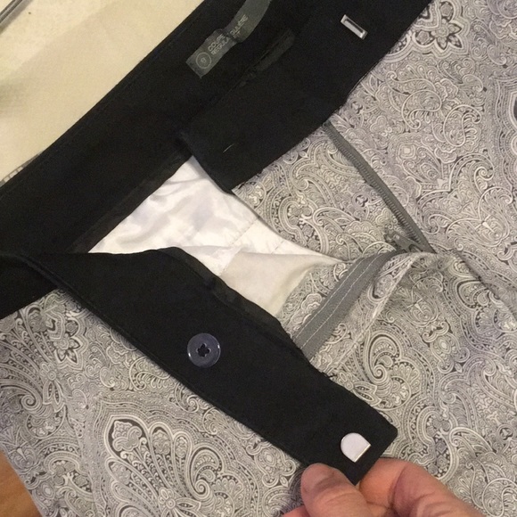 Smart Set, black-white Capri pants in size 8 - Picture 7 of 7